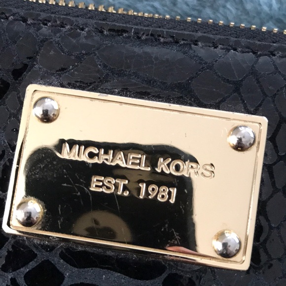 Michael Kors wristlet / phone case - Picture 2 of 4